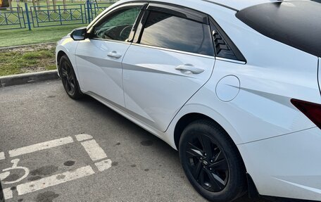 Hyundai Elantra, 2021 год, 2 350 000 рублей, 4 фотография
