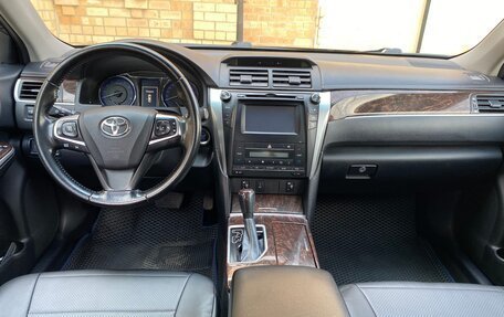 Toyota Camry, 2017 год, 1 999 999 рублей, 11 фотография