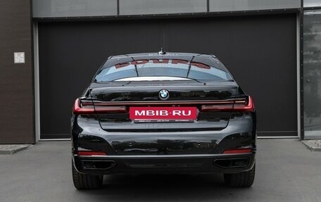BMW 7 серия, 2019 год, 4 800 000 рублей, 6 фотография