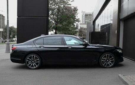 BMW 7 серия, 2019 год, 4 800 000 рублей, 4 фотография