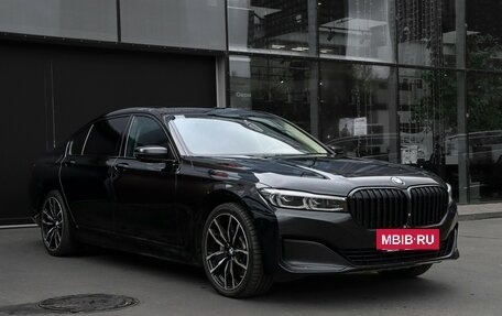 BMW 7 серия, 2019 год, 4 800 000 рублей, 3 фотография