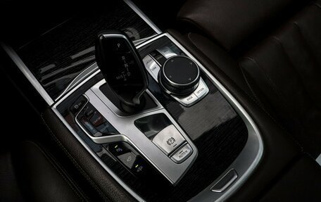 BMW 7 серия, 2019 год, 4 800 000 рублей, 18 фотография