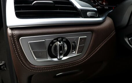 BMW 7 серия, 2019 год, 4 800 000 рублей, 23 фотография