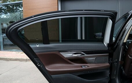 BMW 7 серия, 2019 год, 4 800 000 рублей, 29 фотография