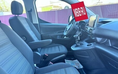Opel Combo E, 2021 год, 2 072 000 рублей, 18 фотография