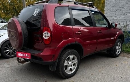Chevrolet Niva I рестайлинг, 2011 год, 500 000 рублей, 3 фотография