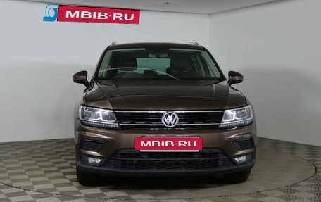 Volkswagen Tiguan II, 2017 год, 1 919 990 рублей, 2 фотография