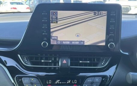 Toyota C-HR I рестайлинг, 2022 год, 1 660 143 рублей, 9 фотография