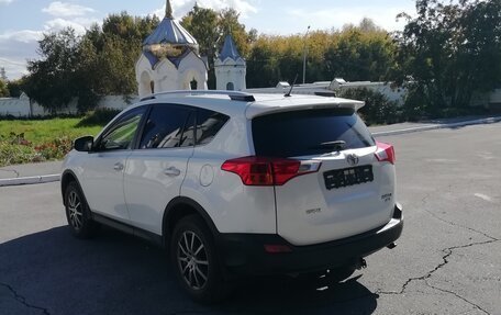 Toyota RAV4, 2015 год, 2 110 000 рублей, 6 фотография