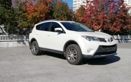 Toyota RAV4, 2015 год, 2 110 000 рублей, 8 фотография