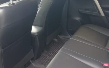 Toyota RAV4, 2015 год, 2 110 000 рублей, 17 фотография