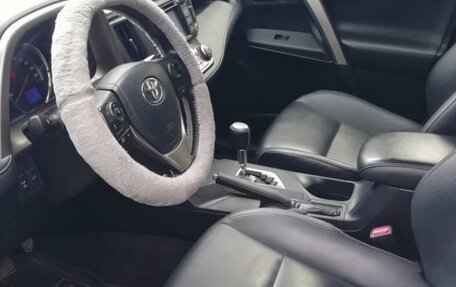 Toyota RAV4, 2015 год, 2 110 000 рублей, 20 фотография