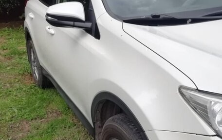Toyota RAV4, 2015 год, 2 110 000 рублей, 21 фотография