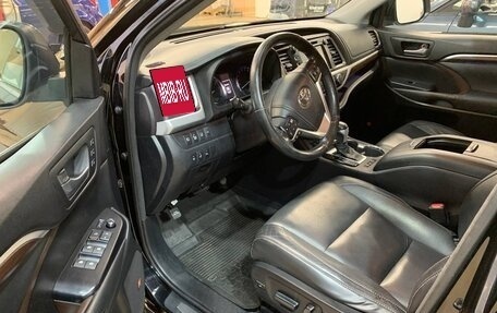 Toyota Highlander III, 2015 год, 2 600 000 рублей, 6 фотография