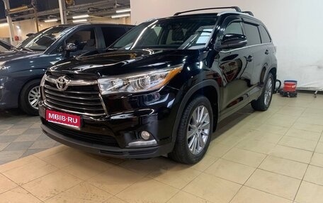 Toyota Highlander III, 2015 год, 2 600 000 рублей, 1 фотография