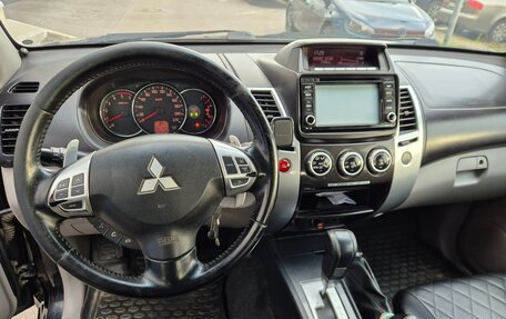 Mitsubishi Pajero Sport II рестайлинг, 2014 год, 1 299 000 рублей, 8 фотография