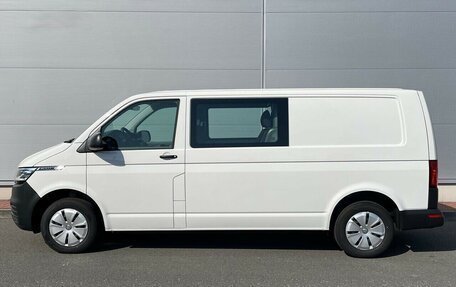 Volkswagen Transporter T6 рестайлинг, 2024 год, 3 530 000 рублей, 5 фотография