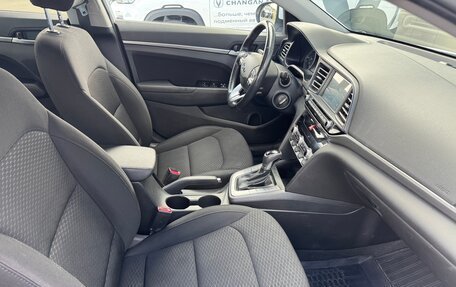 Hyundai Elantra VI рестайлинг, 2020 год, 1 690 000 рублей, 10 фотография