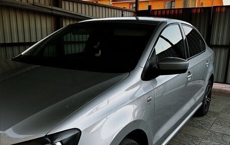 Volkswagen Polo VI (EU Market), 2012 год, 750 000 рублей, 3 фотография