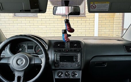 Volkswagen Polo VI (EU Market), 2012 год, 750 000 рублей, 5 фотография