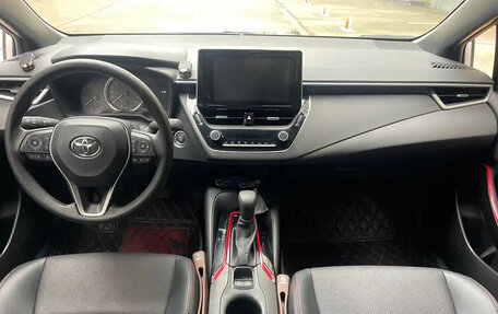 Toyota Corolla, 2022 год, 1 300 000 рублей, 8 фотография