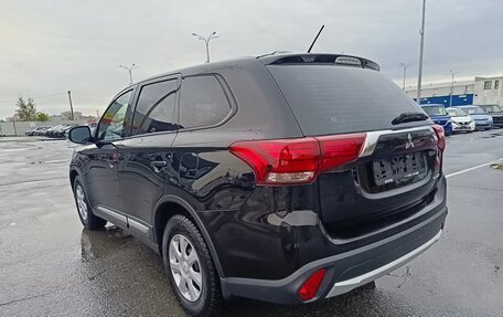 Mitsubishi Outlander III рестайлинг 3, 2016 год, 1 664 995 рублей, 5 фотография