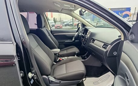 Mitsubishi Outlander III рестайлинг 3, 2016 год, 1 664 995 рублей, 14 фотография