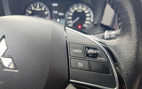 Mitsubishi Outlander III рестайлинг 3, 2016 год, 1 664 995 рублей, 18 фотография