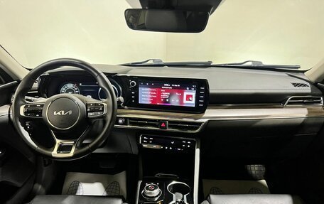 KIA K5, 2019 год, 2 400 000 рублей, 16 фотография