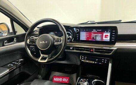 KIA K5, 2019 год, 2 400 000 рублей, 15 фотография