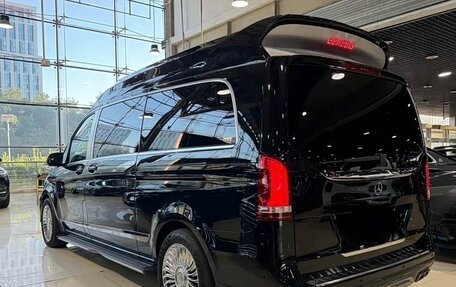 Mercedes-Benz V-Класс, 2022 год, 12 147 887 рублей, 4 фотография