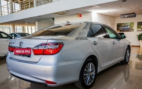 Toyota Camry, 2017 год, 2 298 000 рублей, 7 фотография