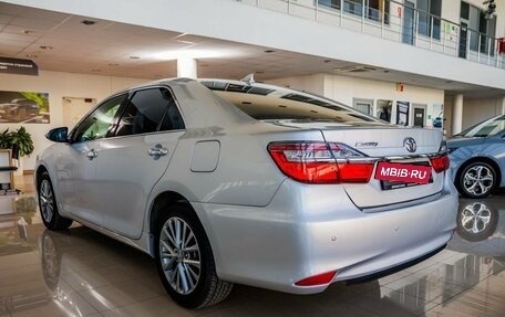 Toyota Camry, 2017 год, 2 298 000 рублей, 5 фотография