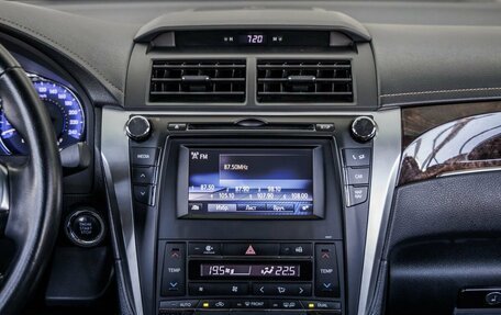 Toyota Camry, 2017 год, 2 298 000 рублей, 23 фотография