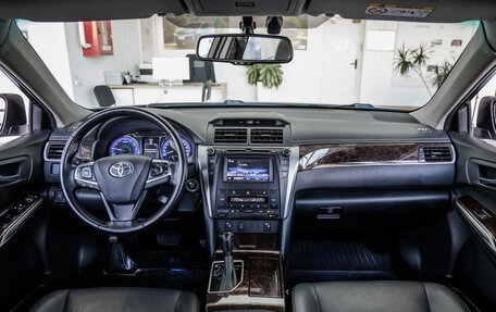 Toyota Camry, 2017 год, 2 298 000 рублей, 19 фотография