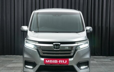 Honda Stepwgn IV, 2018 год, 2 078 000 рублей, 2 фотография