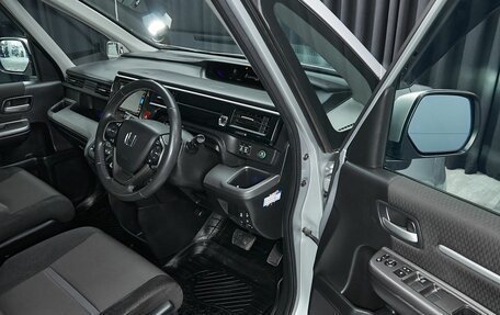 Honda Stepwgn IV, 2018 год, 2 078 000 рублей, 9 фотография