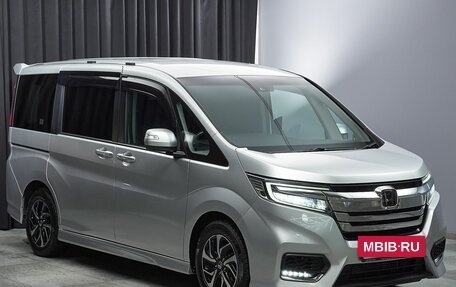 Honda Stepwgn IV, 2018 год, 2 078 000 рублей, 3 фотография