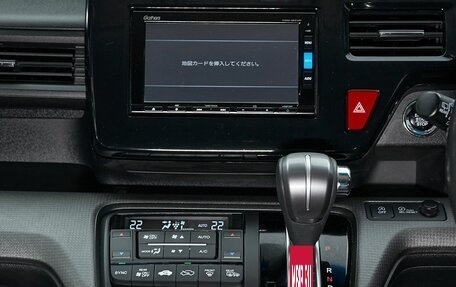 Honda Stepwgn IV, 2018 год, 2 078 000 рублей, 20 фотография