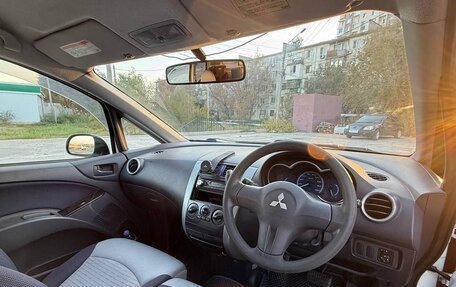 Mitsubishi Colt VI рестайлинг, 2003 год, 350 000 рублей, 9 фотография