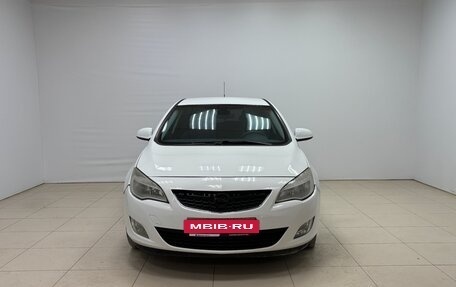 Opel Astra J, 2011 год, 600 000 рублей, 2 фотография