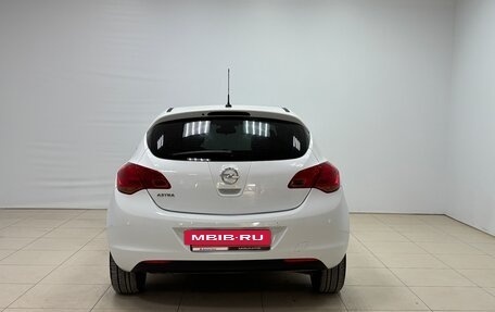 Opel Astra J, 2011 год, 600 000 рублей, 5 фотография