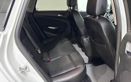 Opel Astra J, 2011 год, 600 000 рублей, 15 фотография