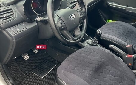 KIA Rio III рестайлинг, 2012 год, 890 000 рублей, 14 фотография