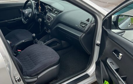 KIA Rio III рестайлинг, 2012 год, 890 000 рублей, 20 фотография