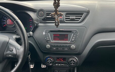KIA Rio III рестайлинг, 2012 год, 890 000 рублей, 17 фотография