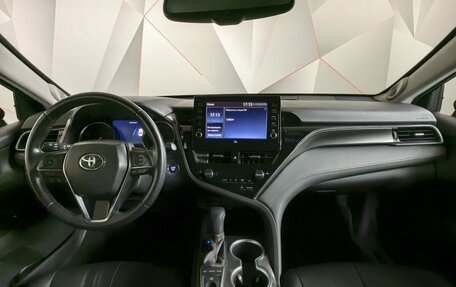 Toyota Camry, 2021 год, 3 400 000 рублей, 11 фотография