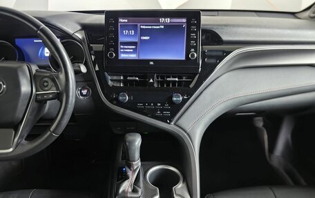 Toyota Camry, 2021 год, 3 400 000 рублей, 12 фотография