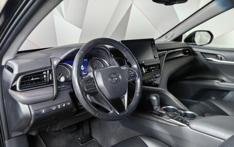 Toyota Camry, 2021 год, 3 400 000 рублей, 15 фотография