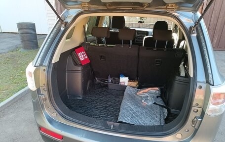 Mitsubishi Outlander III рестайлинг 3, 2012 год, 1 350 000 рублей, 10 фотография